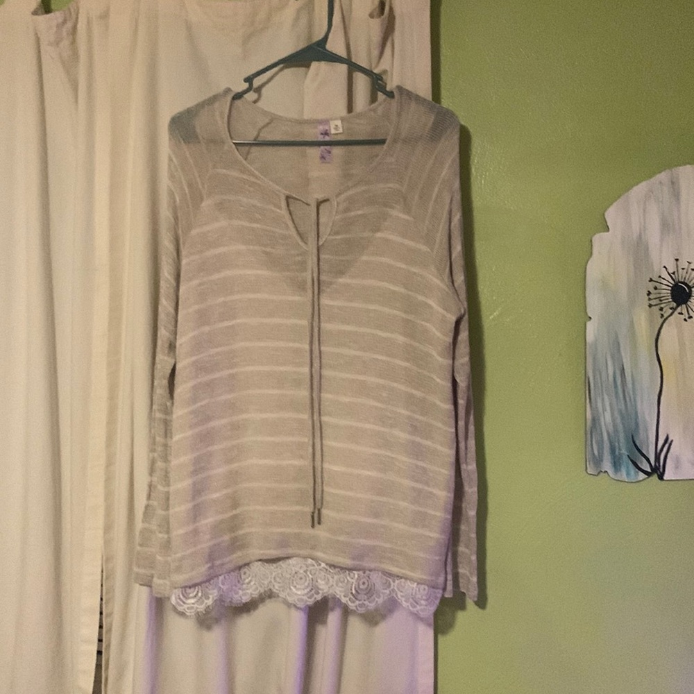 Light weight casual with lace insert tank